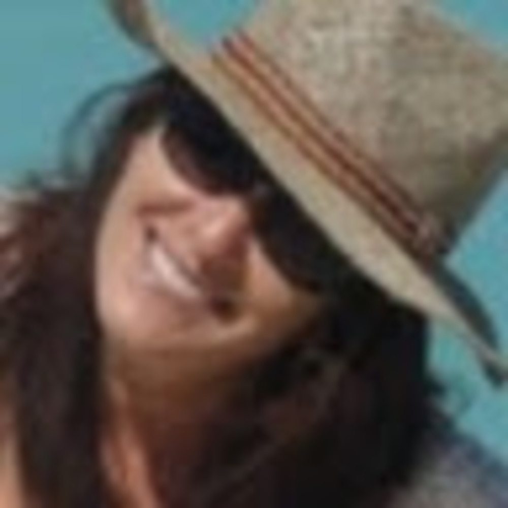 Meet your Posher, Gabriela